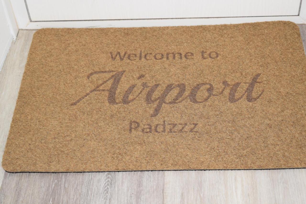 Airport Padzzz Apartment วิเทนชอว์ ภายนอก รูปภาพ