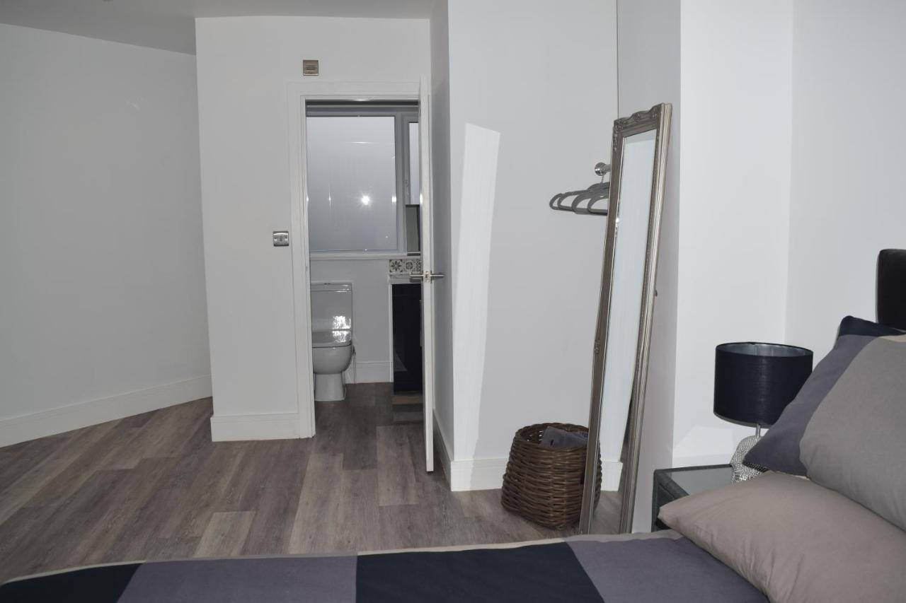 Airport Padzzz Apartment วิเทนชอว์ ภายนอก รูปภาพ