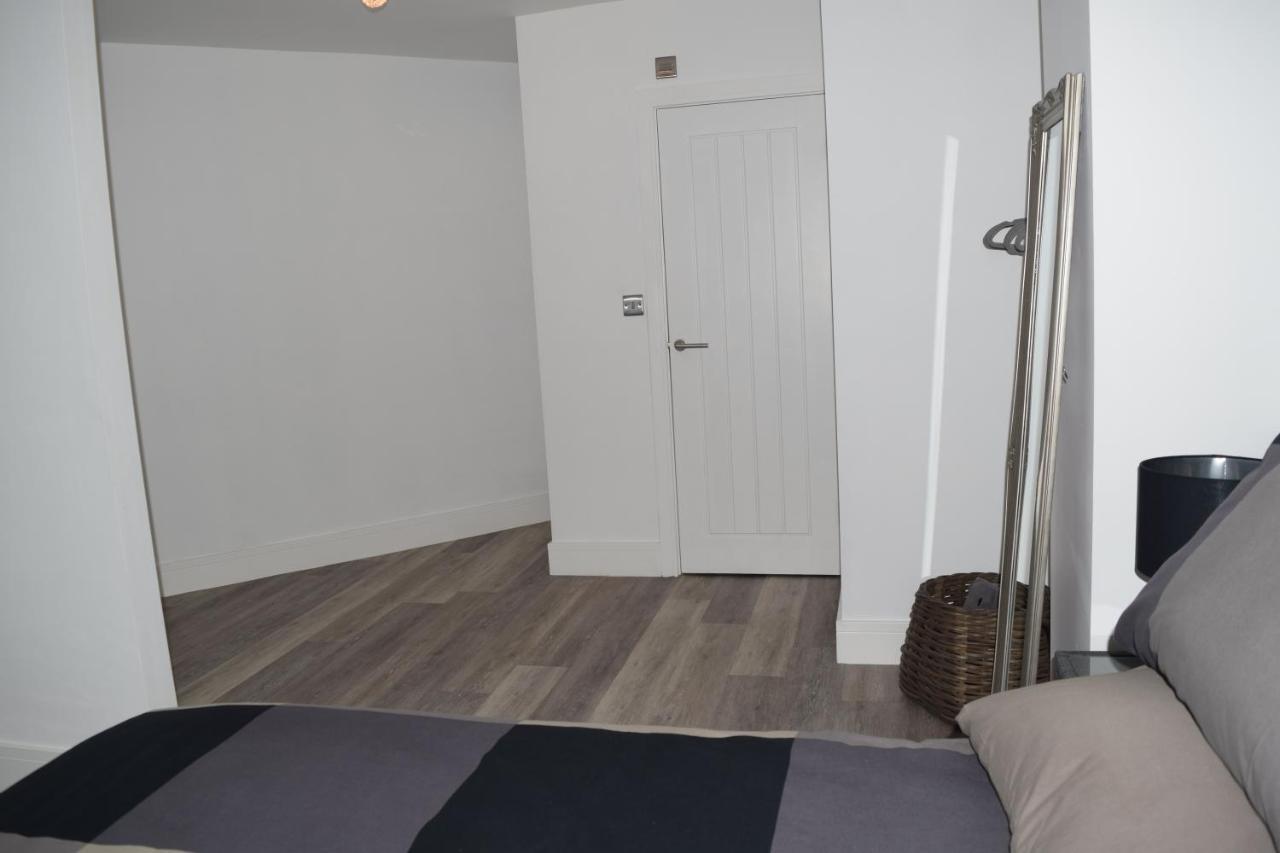 Airport Padzzz Apartment วิเทนชอว์ ภายนอก รูปภาพ